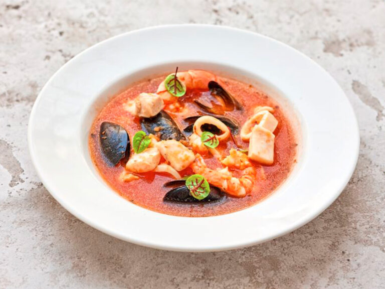 How to Cook Seafood Soup