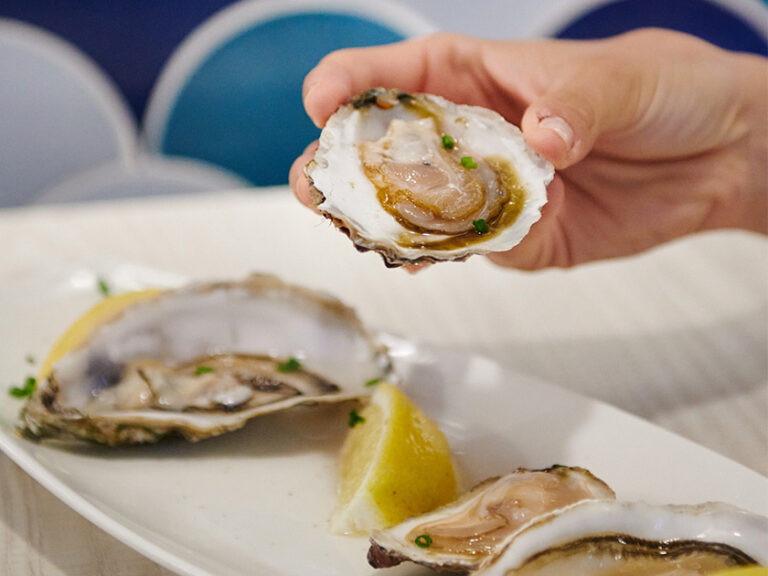 Where to Eat Oysters in Barcelona